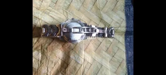 ساعة اصلية قديمة