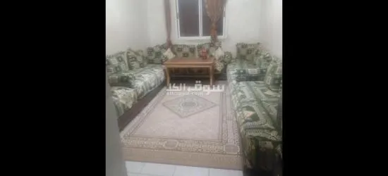 صالون للبيع