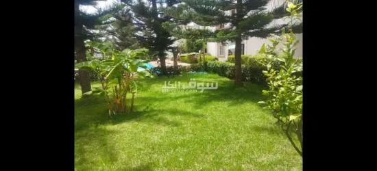 للبيع في سيدى بوزيد بمدينة الجديدة شقة محمية و جميلة مع حديقة و مسبح