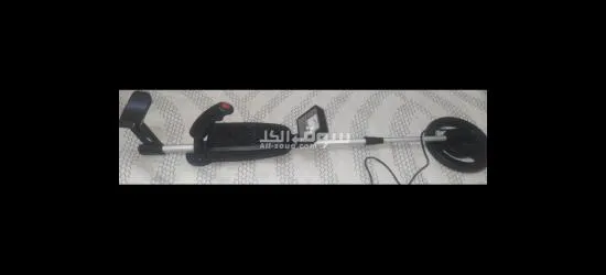 كاشف معادن