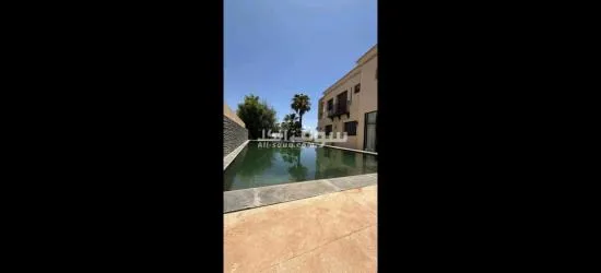 فيلا معروضة للبيع بحي إيليغ