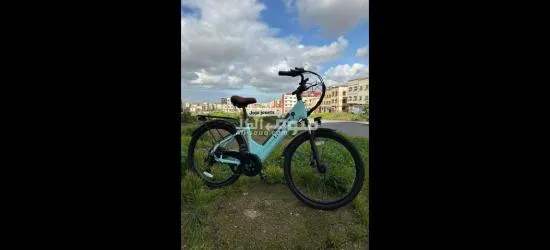 Vélo madame Électrique likebkke